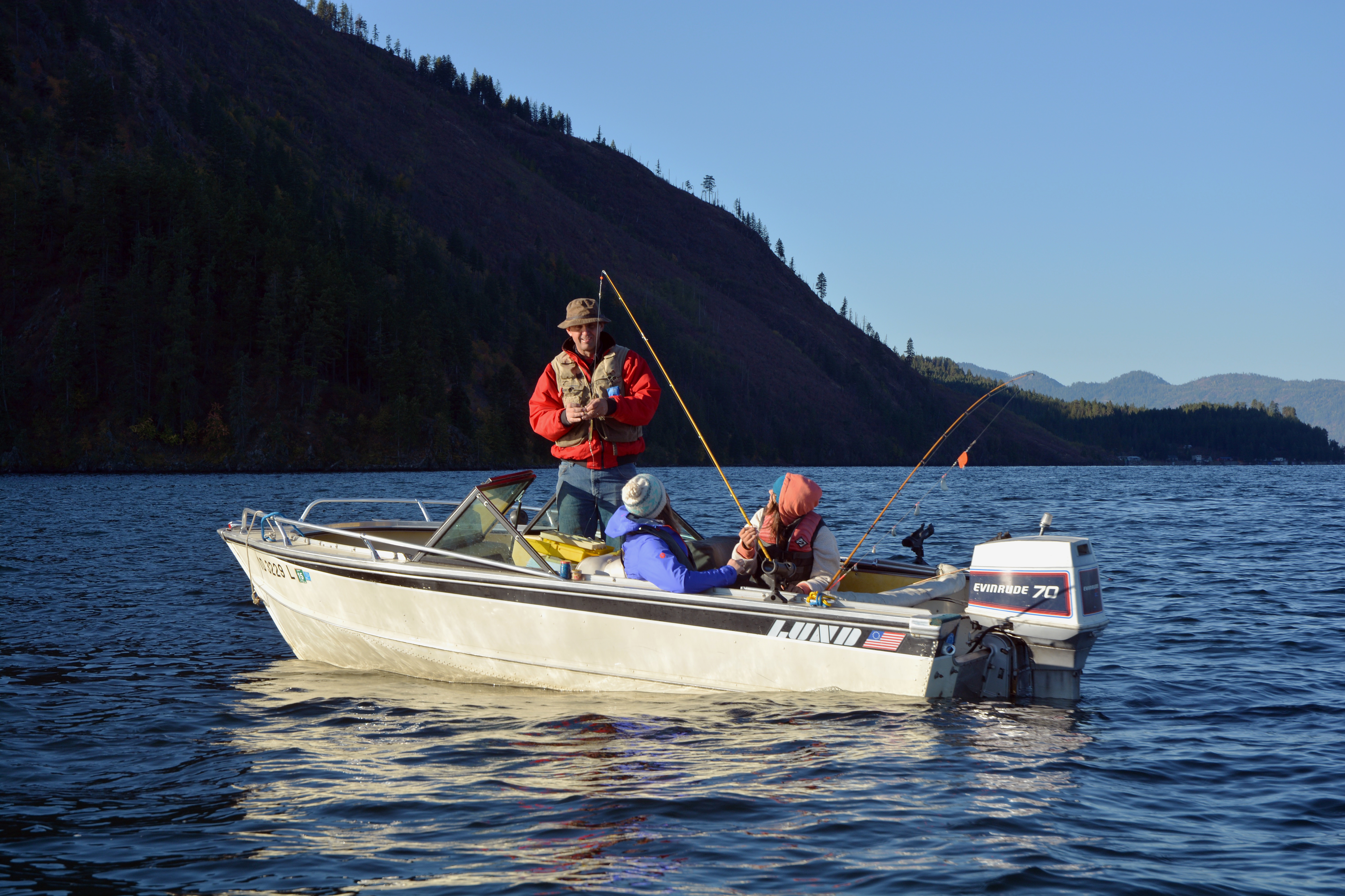 Family fishing for Kokanee salmon on Lake Pend Oreille