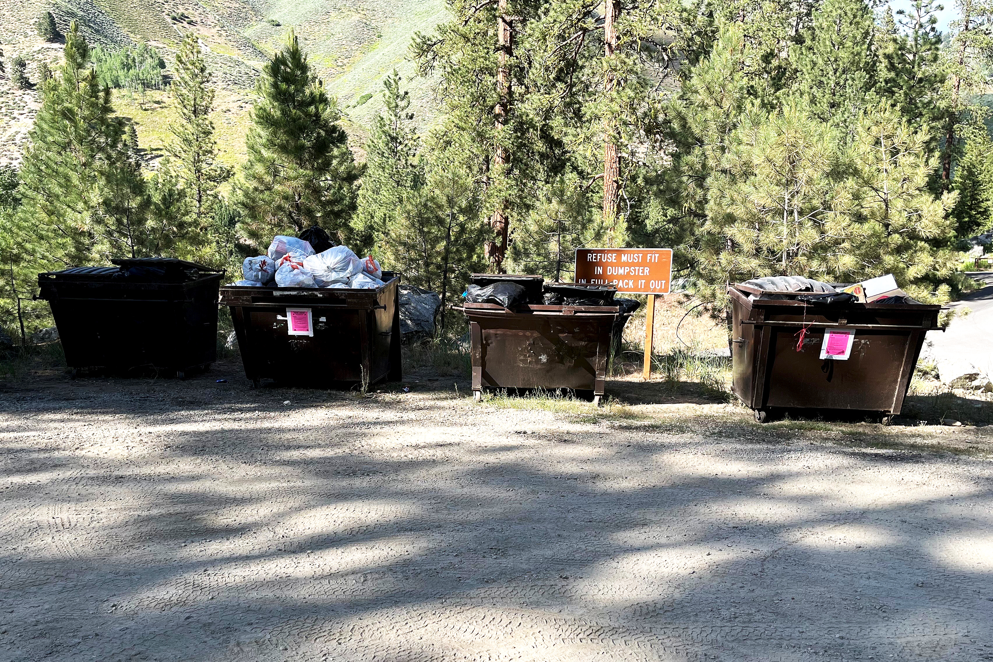 overflowing_dumpsters_at_baumgartner_campground