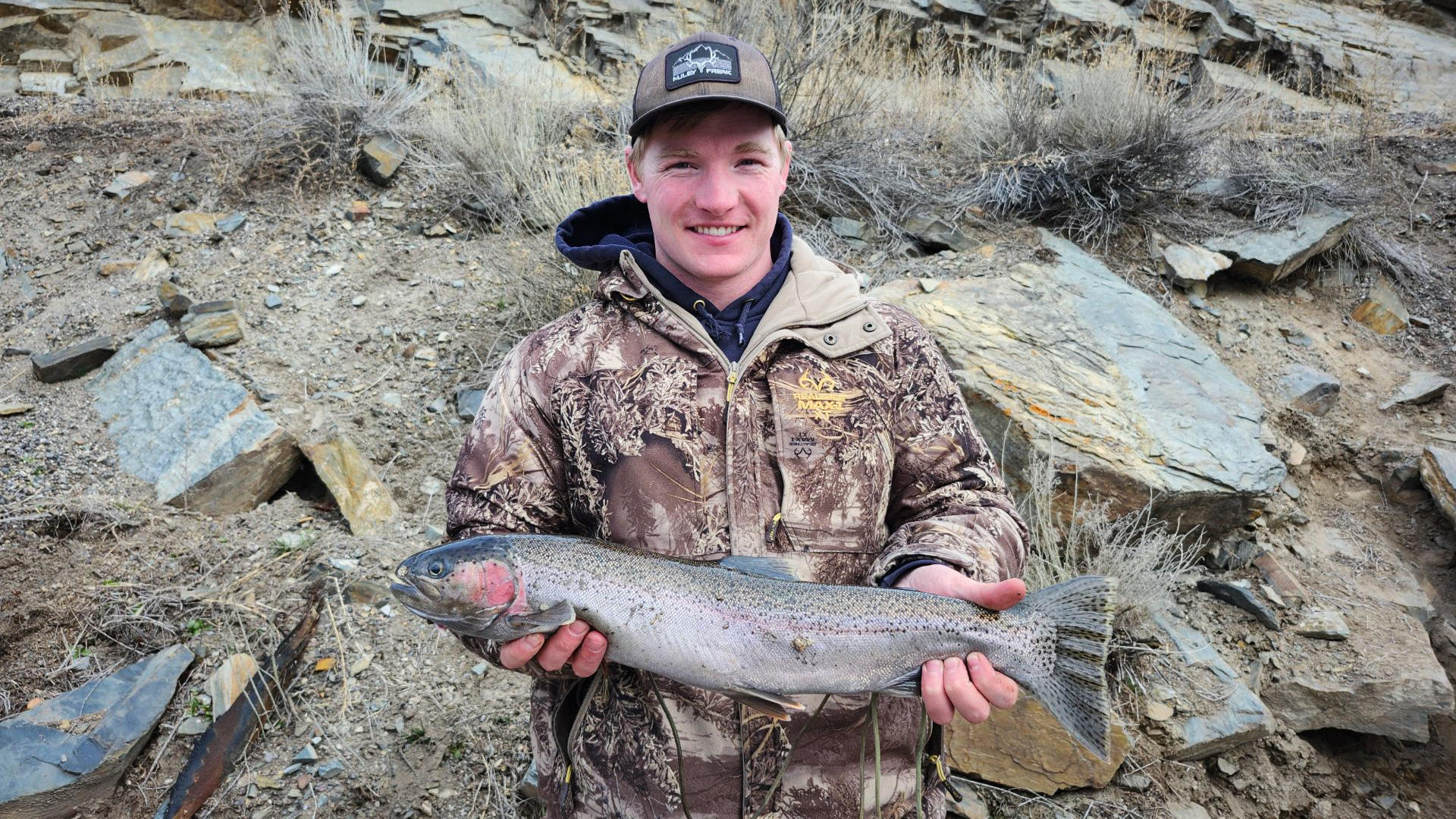 USR steelhead angler nr Ellis - March 2026