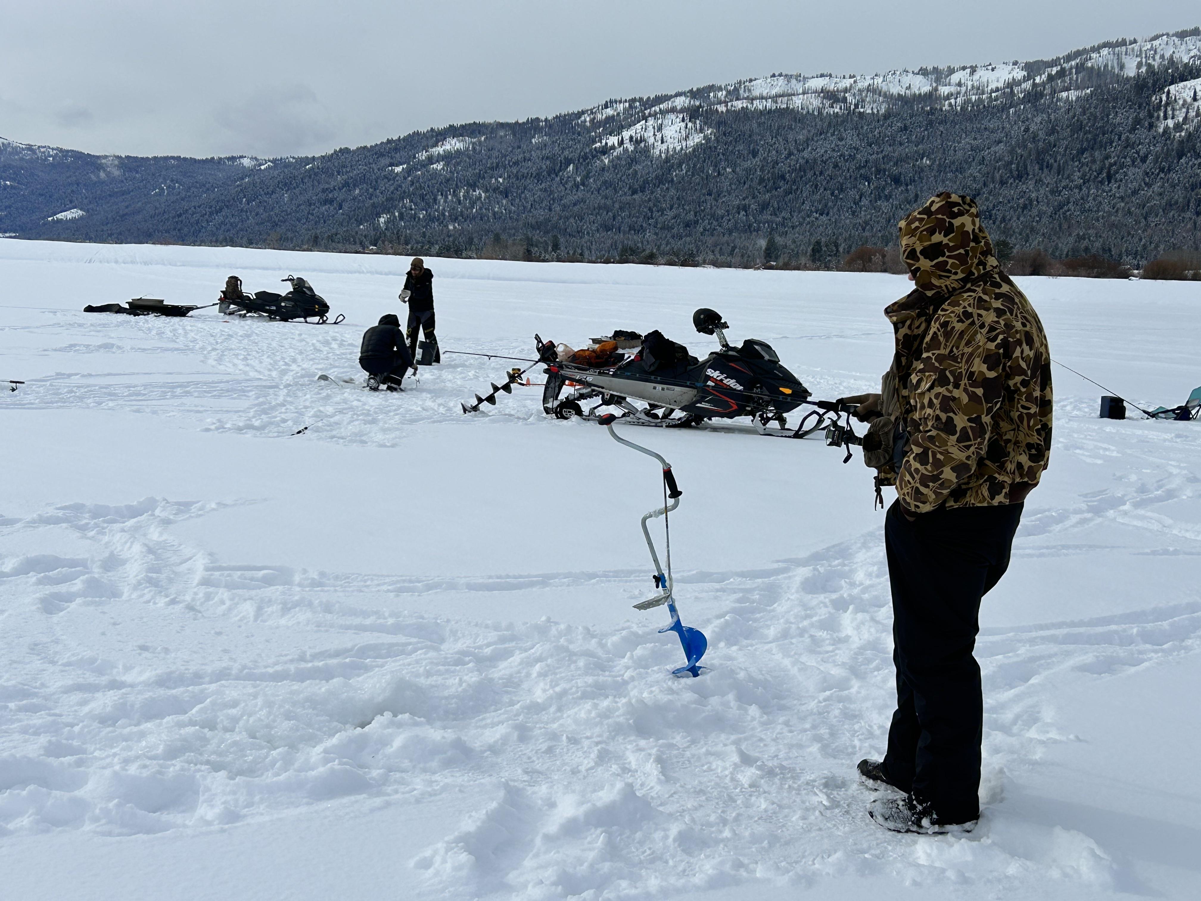 Ice fishing, Lake Cascade