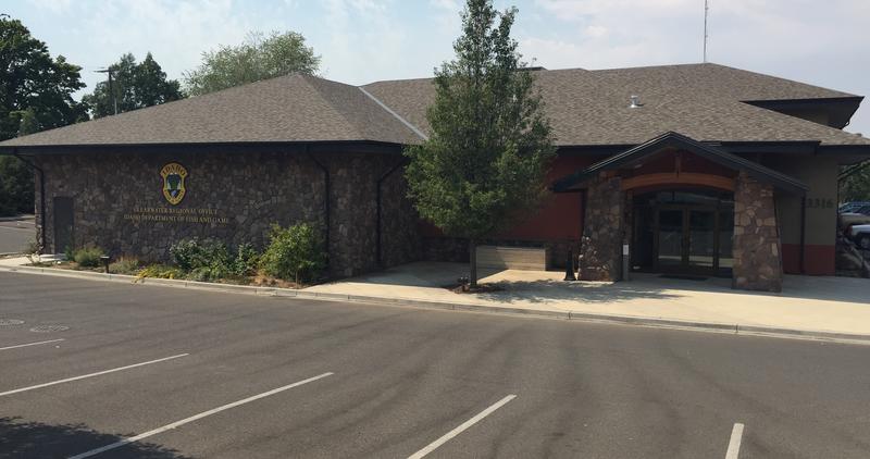 wide shot of the Idaho Department of Fish and Game Clearwater Regional office in Lewiston, Idaho August 2015