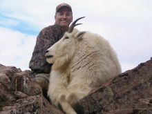 Darwin Decroo hunter with his mountain goat small photo 