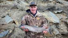 USR steelhead angler nr Ellis - March 2026